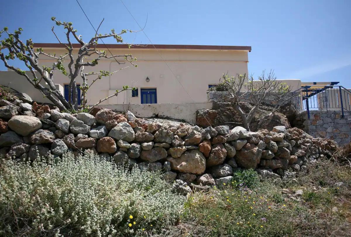 On The Beach Apartments Khora Sfakion Exterior photo